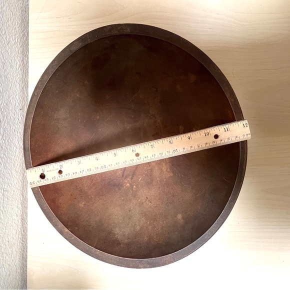 Rustic Brown Wooden Bowl- Stunning. Vintage Parris- Oval shape- smooth - Picture 5 of 7